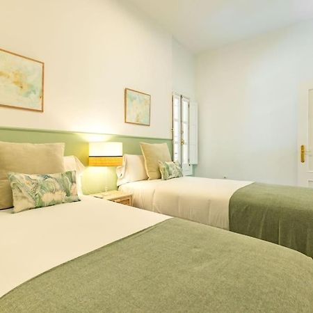 Conde Ibarra Deluxe By Valcambre Apartment Seville Exterior photo